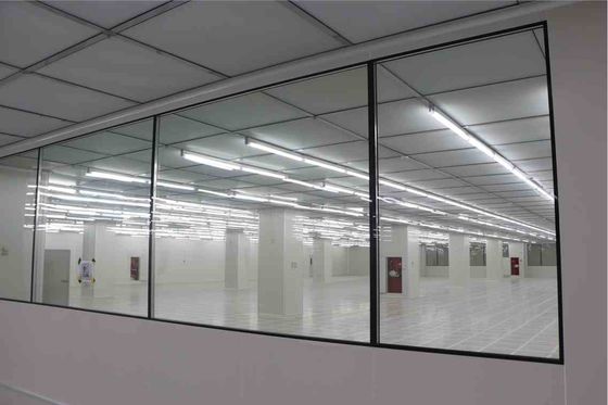 PVC Floor GMP Clean Room , Class 100 1000 Modular Cleanroom Systems Dust Free