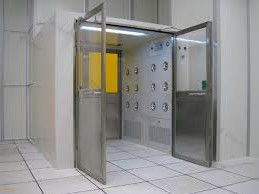1.2mm Thickness Cleanroom Air Shower with 24 Stainless Steel Nozzles on Two Sides and Sraying Painting Surface Finish